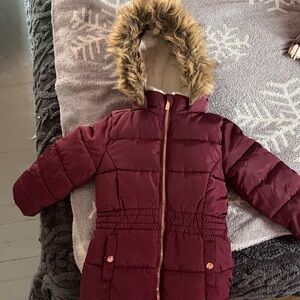 Xhilaration Burgundy Puffer Jacket with Faux Fur Hood